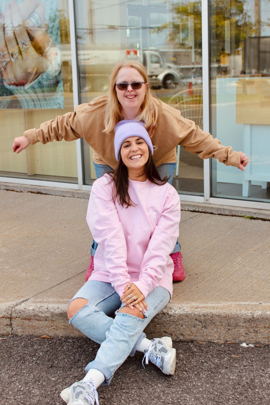 It Is Cute CreatiVal | C'Est Mimi Oversize Crewneck - Pink